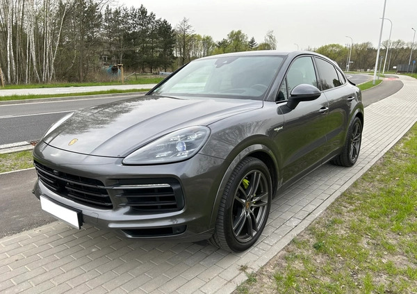 Porsche Cayenne cena 388000 przebieg: 45000, rok produkcji 2019 z Łęczna małe 277
